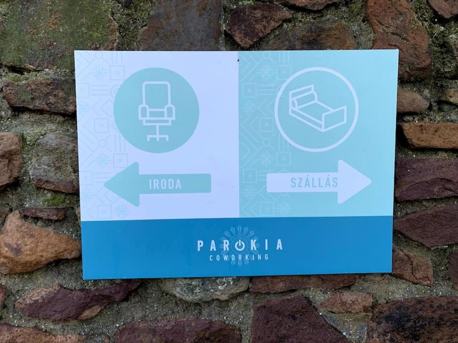 Parokia Apartman Es Coworking A Balaton Mellett Kaptalantoti المظهر الخارجي الصورة